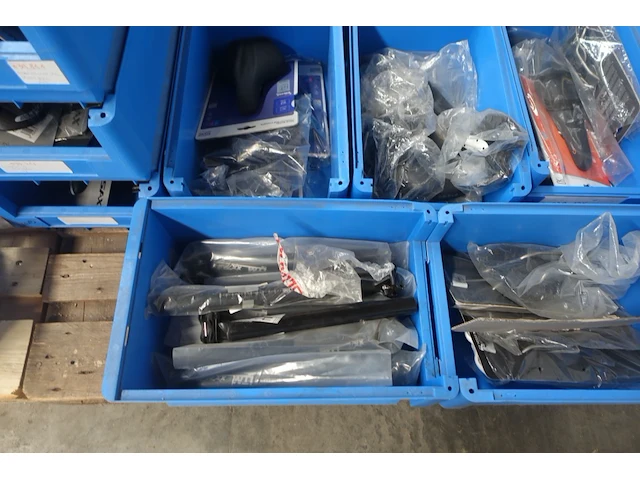 4x pallet diverse fiets onderdelen - afbeelding 7 van  19