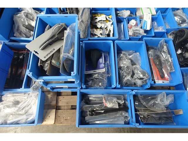 4x pallet diverse fiets onderdelen - afbeelding 14 van  19