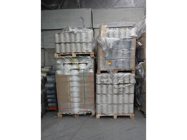 4x pallet diverse garen - afbeelding 1 van  7