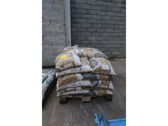 4x pallet diverse keien - afbeelding 1 van  9