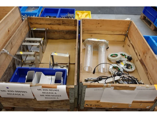 4x pallet diverse metalen assemblagematerialen - afbeelding 1 van  6