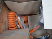 4x pallet diverse montageonderdelen laadpaalproductie - afbeelding 2 van  17