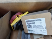 4x pallet diverse montageonderdelen laadpaalproductie - afbeelding 8 van  17