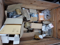 4x pallet diverse montageonderdelen laadpaalproductie - afbeelding 10 van  17