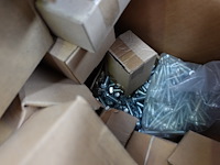 4x pallet diverse montageonderdelen laadpaalproductie - afbeelding 12 van  17