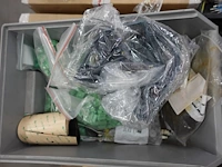 4x pallet diverse onderdelen montage laadpalen - afbeelding 5 van  25