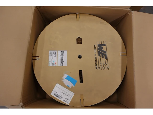 4x pallet diverse onderdelen montage laadpalen - afbeelding 16 van  25