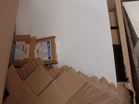 4x pallet diverse onderdelen montage laadpalen - afbeelding 12 van  25