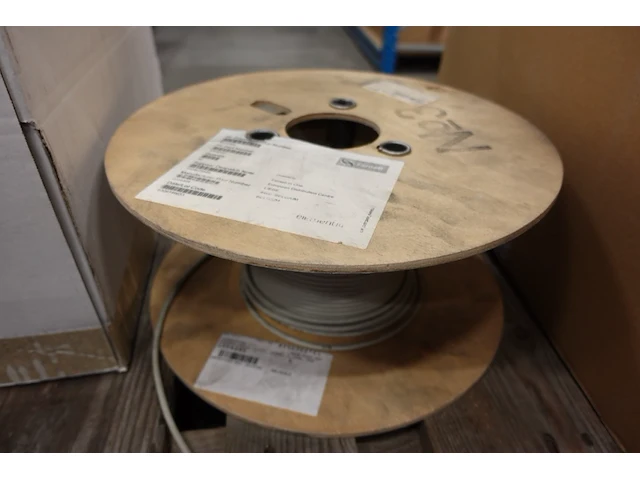 4x pallet diverse onderdelen montage laadpalen - afbeelding 23 van  25