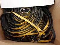 4x pallet diverse onderdelen montage laadpalen - afbeelding 25 van  25