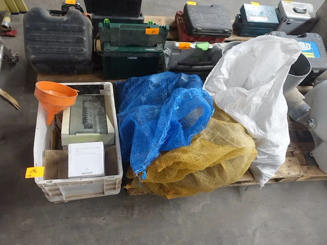 4x pallet diversen - afbeelding 1 van  18