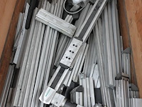 4x pallet metalen montageonderdelen - afbeelding 2 van  8