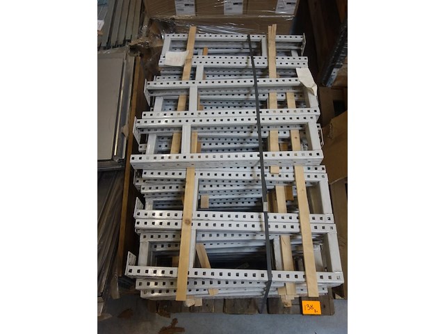4x pallet metalen voorzetladder - afbeelding 3 van  9