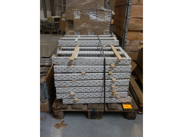 4x pallet metalen voorzetladder - afbeelding 4 van  9