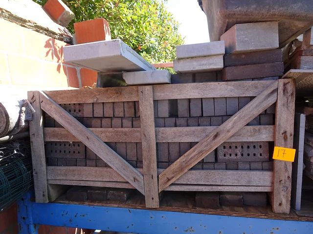4x pallet stenen/tegels - afbeelding 2 van  6
