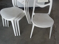 4x stapelbare outdoor kunststof stoel - afbeelding 1 van  5