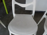 4x stapelbare outdoor kunststof stoel - afbeelding 4 van  5