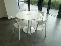 4x tafel + stoelen - afbeelding 4 van  5