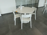 4x tafel + stoelen - afbeelding 2 van  5