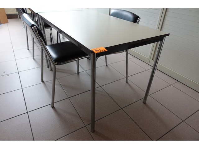 4x tafel + stoelen - afbeelding 2 van  5