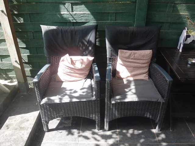 4x tuinstoel + tafel - afbeelding 2 van  5