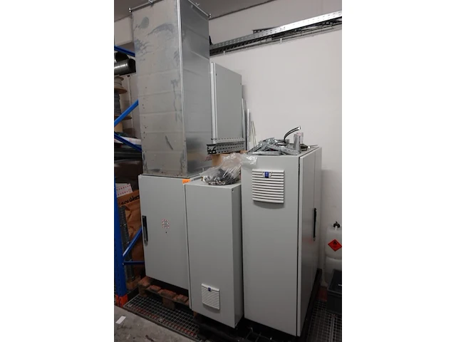 4x zekeringkast - afbeelding 1 van  8