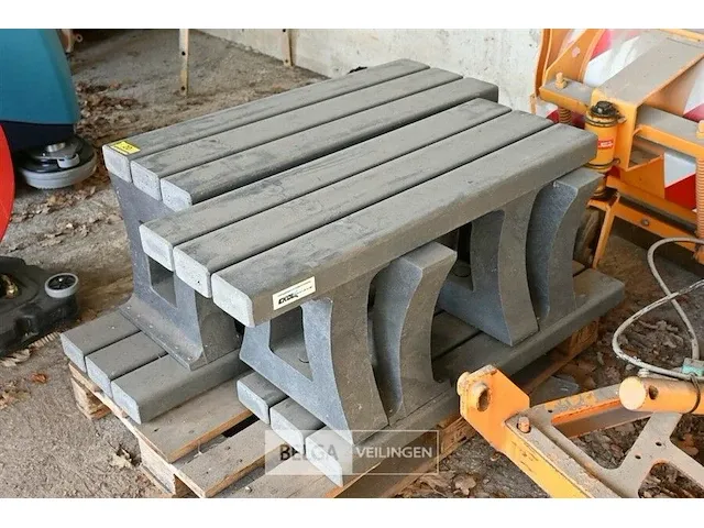 4x zitbankjes uit gerecycleerd materiaal 100x40x46 - afbeelding 1 van  2