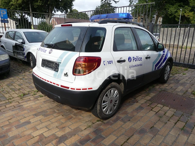 4x4 auto fiat sedici (2011-92.634 km-vin:tsmfyb21s00608157) - afbeelding 29 van  31