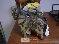 5 beeldjes van paarden - afbeelding 2 van  5