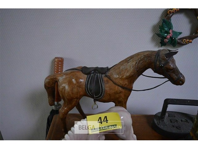 5 beeldjes van paarden - afbeelding 5 van  5