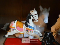 ±5 beeldjes van paardjes - afbeelding 2 van  3