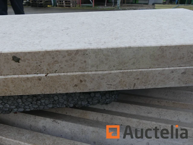 5 beige marmer vitrine rekken - afbeelding 1 van  6