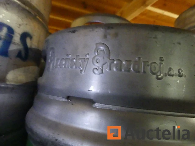 5 biervaten 30l plzenke prazdroj - afbeelding 2 van  3