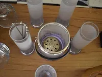 5 cocktailglazen met ijsemmer en lepels - afbeelding 3 van  6