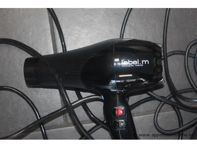 5 divere haarstyling apparaten wo. haardroger, krultang label.m - afbeelding 3 van  4