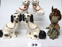 5 diverse beeldjes - afbeelding 1 van  3