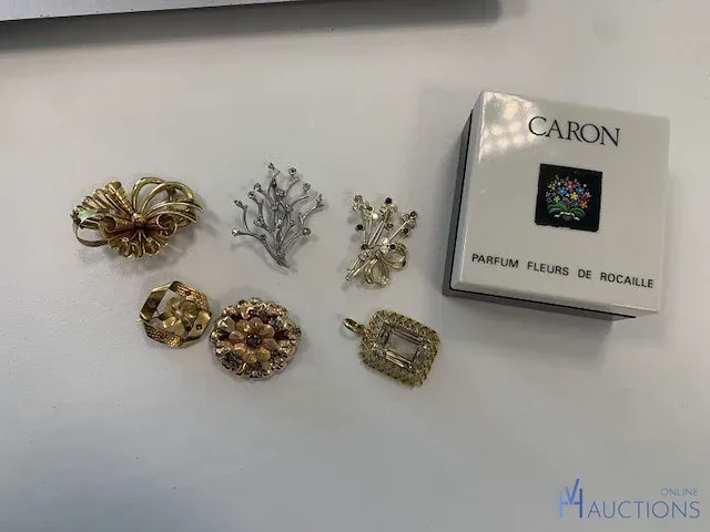 5 diverse broches compleet met accessoire - afbeelding 1 van  12