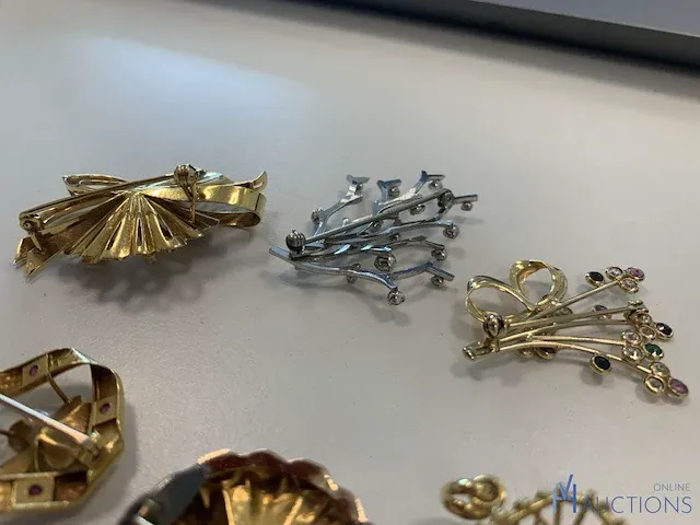 5 diverse broches compleet met accessoire - afbeelding 6 van  12