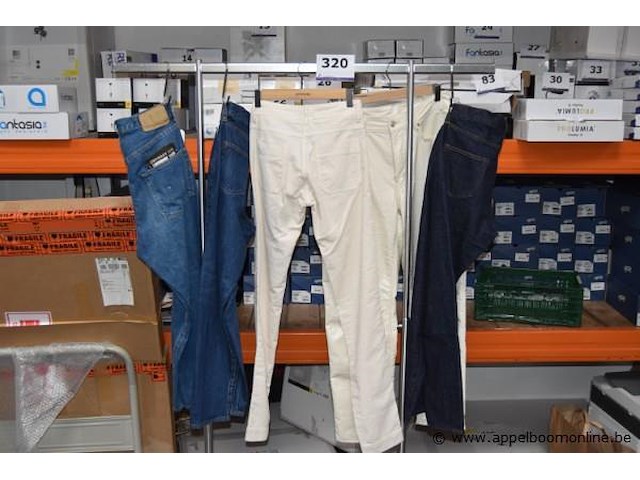 5 diverse broeken diverse maten - afbeelding 1 van  5