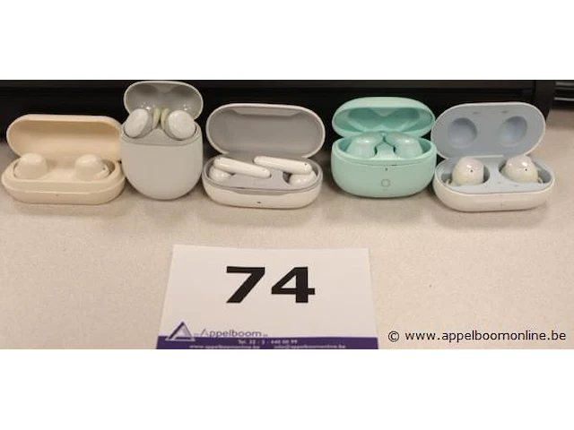 5 diverse earpods, zonder kabels, werking niet gekend - afbeelding 1 van  3
