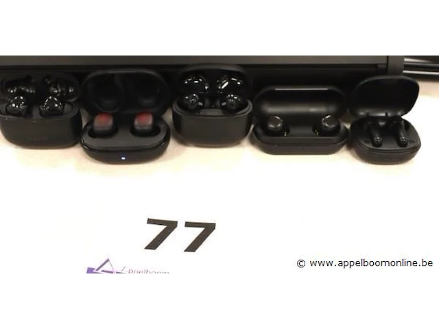 5 diverse earpods, zonder kabels, werking niet gekend - afbeelding 1 van  3