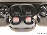 5 diverse earpods, zonder kabels, werking niet gekend - afbeelding 2 van  3