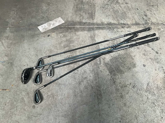 5 diverse golfsticks inesis - afbeelding 1 van  5