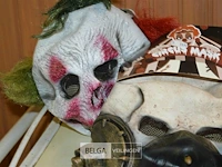 5 diverse halloween maskers - afbeelding 2 van  4