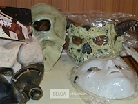 5 diverse halloween maskers - afbeelding 4 van  4