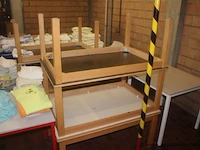 5 diverse houten tafels - afbeelding 2 van  2