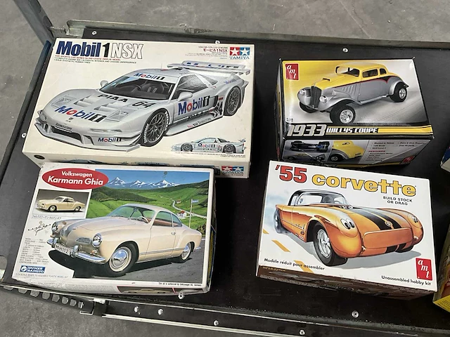 5 diverse modelbouwauto’s - afbeelding 4 van  7