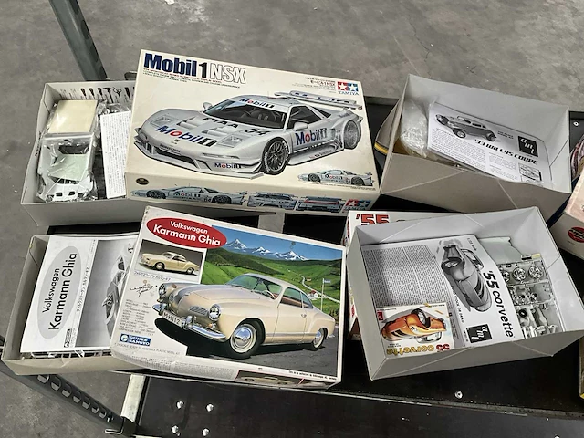 5 diverse modelbouwauto’s - afbeelding 5 van  7