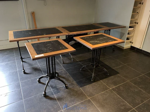 5 diverse tafels - afbeelding 1 van  5
