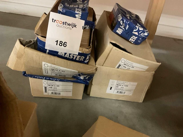5 dozen bouten - afbeelding 1 van  3